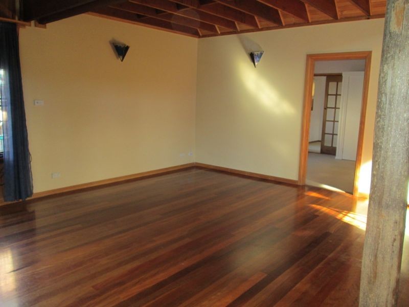 27 Manly Street, Tuross Head NSW 2537