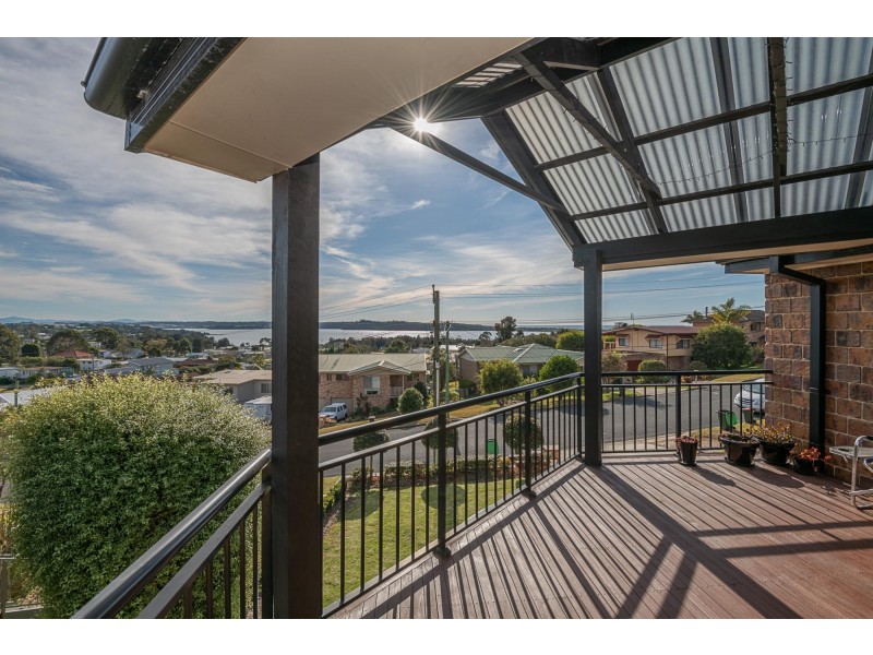 13 Coila Avenue, Tuross Head NSW 2537