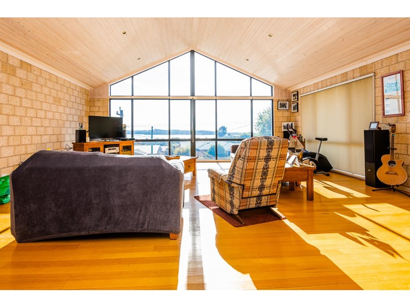 13 Coila Avenue, Tuross Head NSW 2537