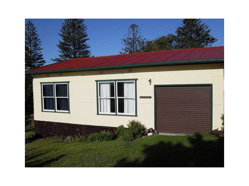 57 Hawkins Road, Tuross Head NSW 2537