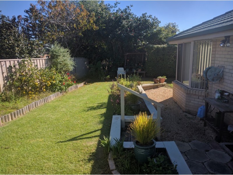 19 Coogee Street, Tuross Head NSW 2537