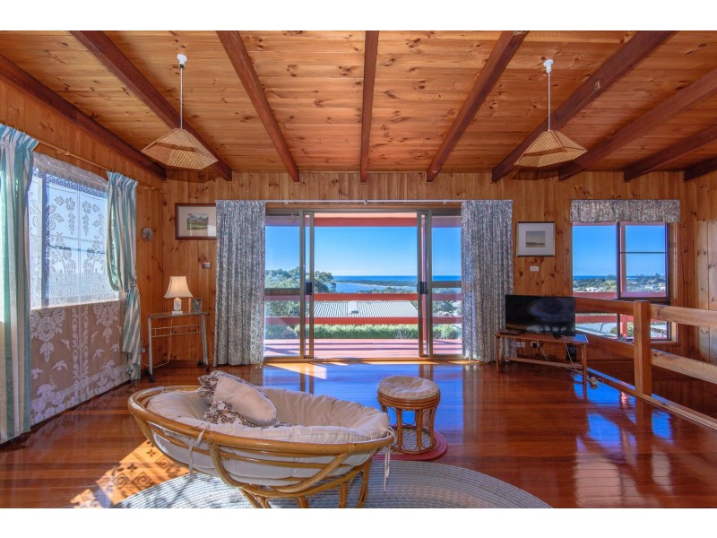 88 Hector McWilliam Drive, Tuross Head NSW 2537