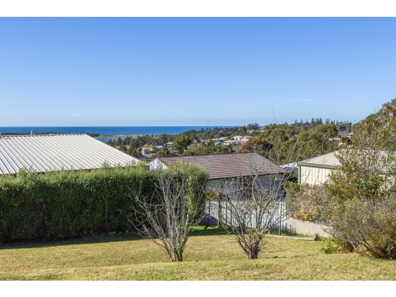 88 Hector McWilliam Drive, Tuross Head NSW 2537