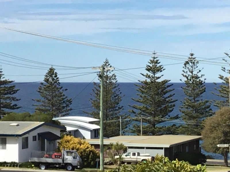 11 Kitchener Road, Tuross Head NSW 2537