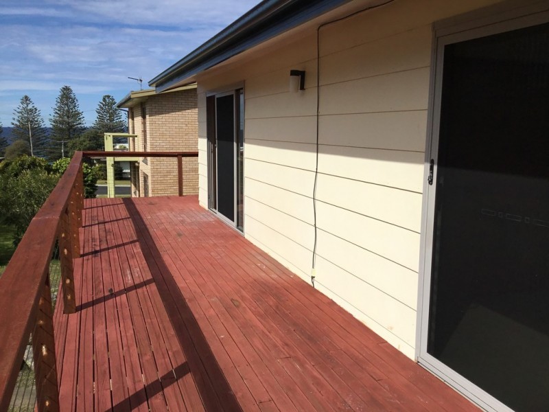 11 Kitchener Road, Tuross Head NSW 2537