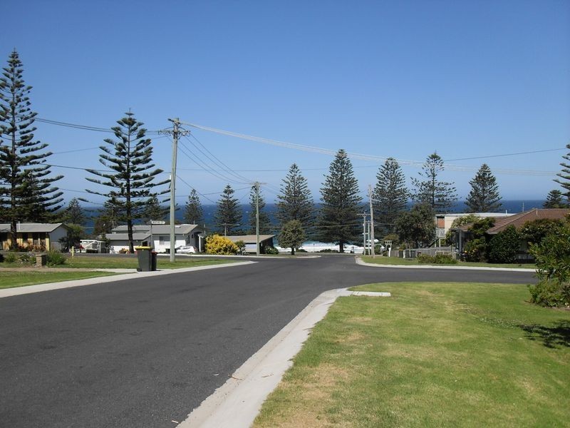 11 Kitchener Road, Tuross Head NSW 2537