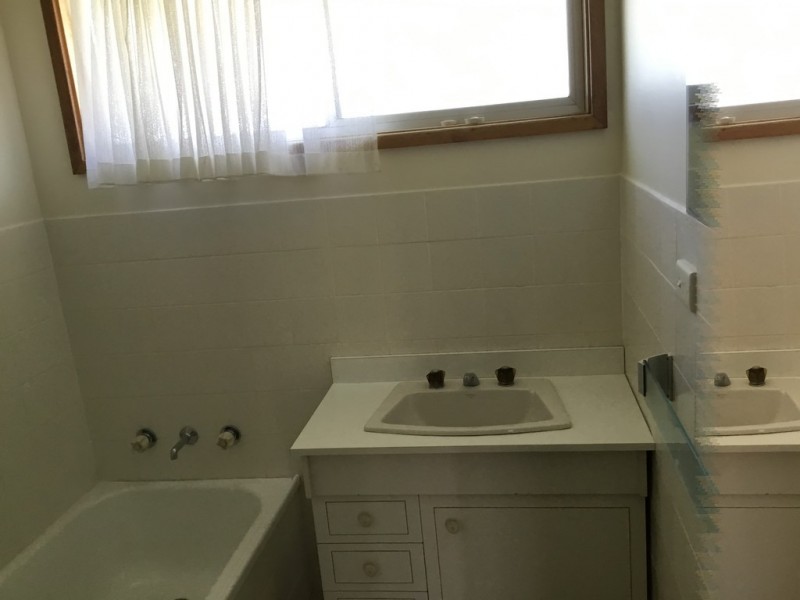 11 Kitchener Road, Tuross Head NSW 2537