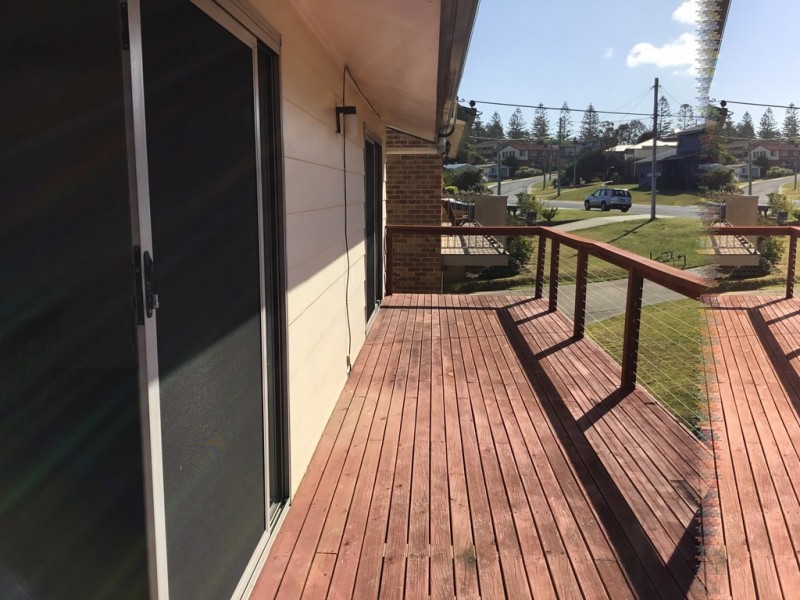 11 Kitchener Road, Tuross Head NSW 2537