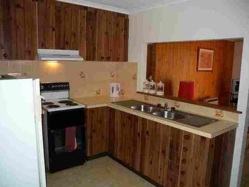 3/5 Hood Crescent, Tuross Head NSW 2537