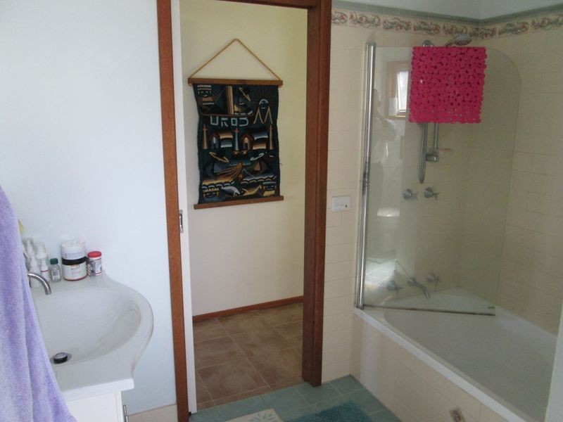 6 Old Princes Highway, Tuross Head NSW 2537