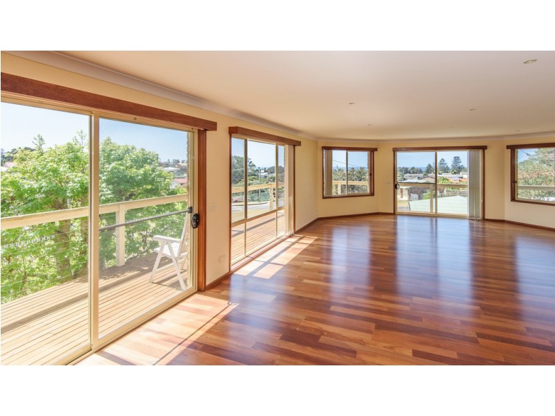 31 Grenville Avenue, Tuross Head NSW 2537