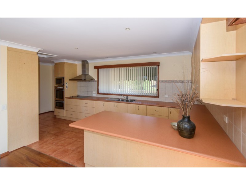 31 Grenville Avenue, Tuross Head NSW 2537