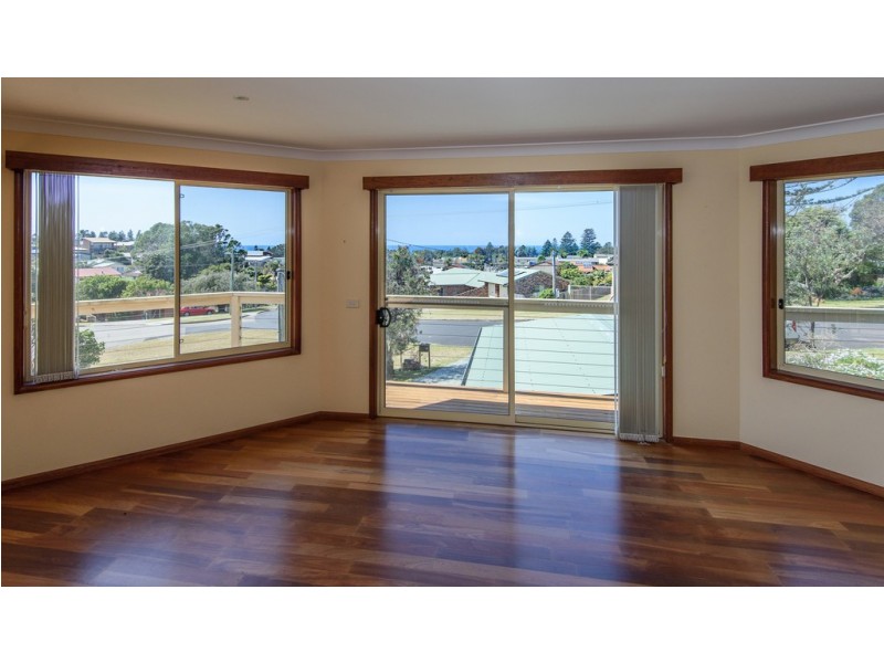 31 Grenville Avenue, Tuross Head NSW 2537