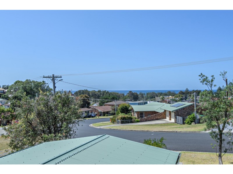 31 Grenville Avenue, Tuross Head NSW 2537