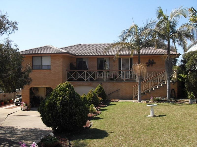 9 St Vincent Road, Tuross Head NSW 2537