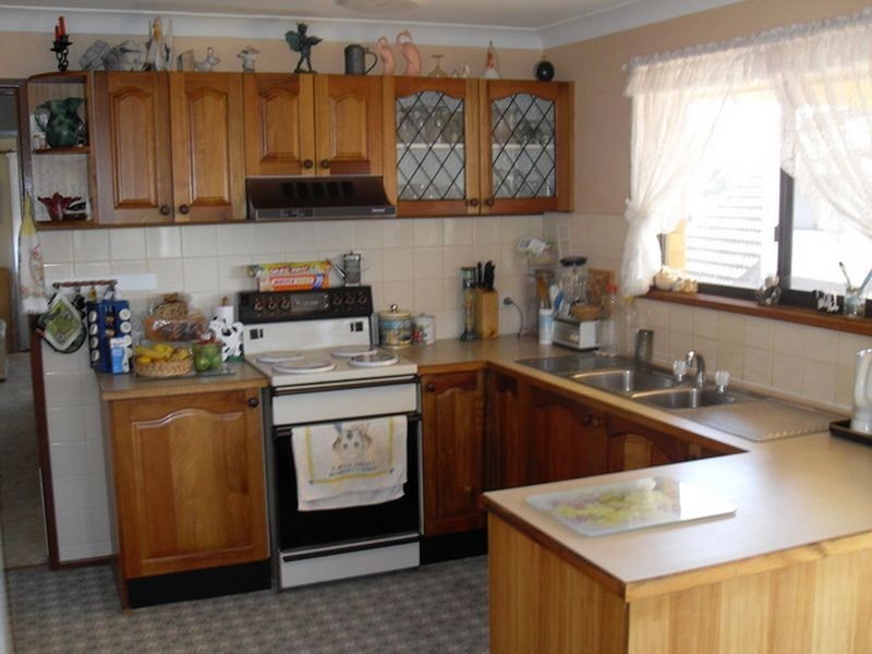 9 St Vincent Road, Tuross Head NSW 2537