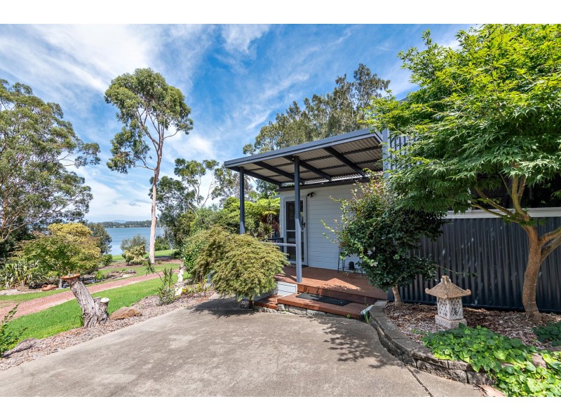 5 Hawdons Cove, Tuross Head NSW 2537