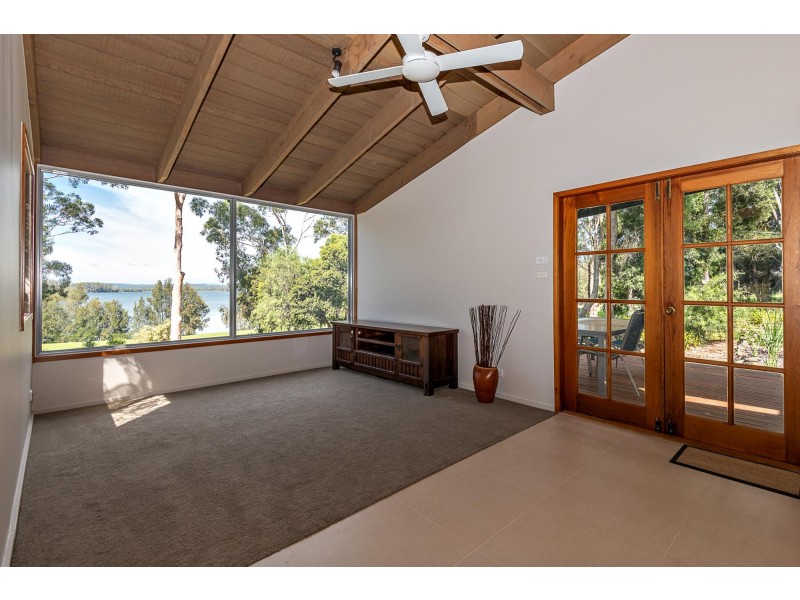5 Hawdons Cove, Tuross Head NSW 2537