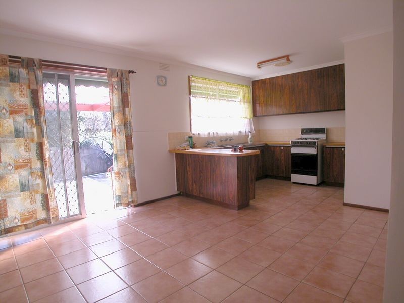 2 Whernside Court, Mill Park VIC 3082