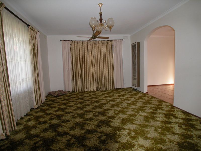 2 Whernside Court, Mill Park VIC 3082