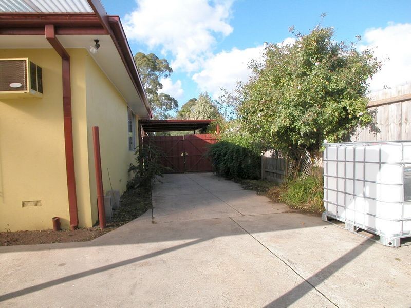 2 Whernside Court, Mill Park VIC 3082