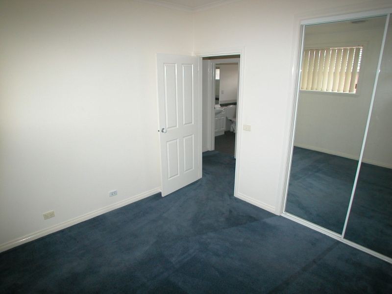 4/33 Davisson Street, Epping VIC 3076