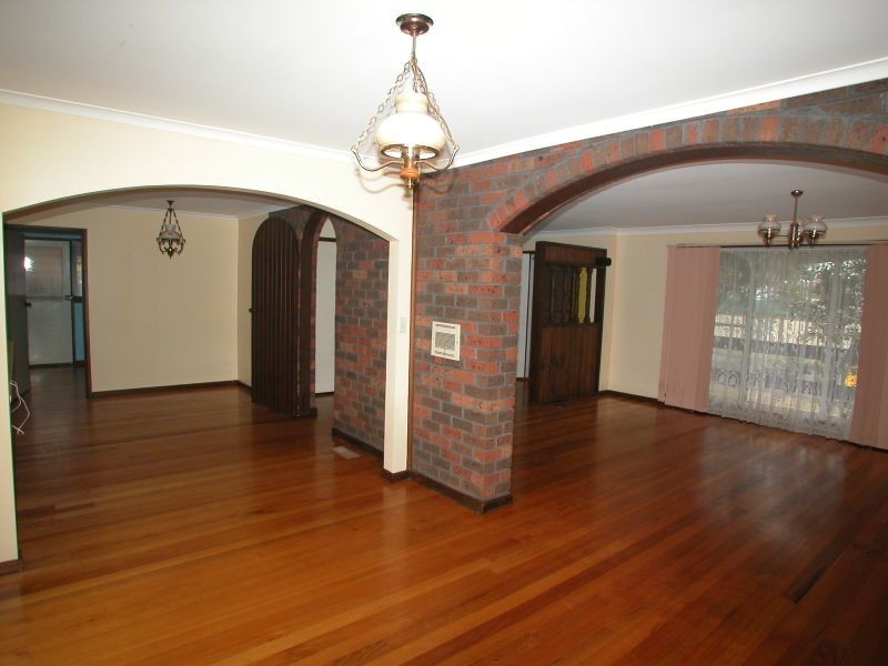 10 Rosehill Court, Mill Park VIC 3082
