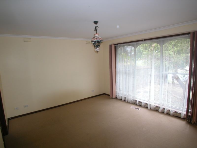 10 Rosehill Court, Mill Park VIC 3082