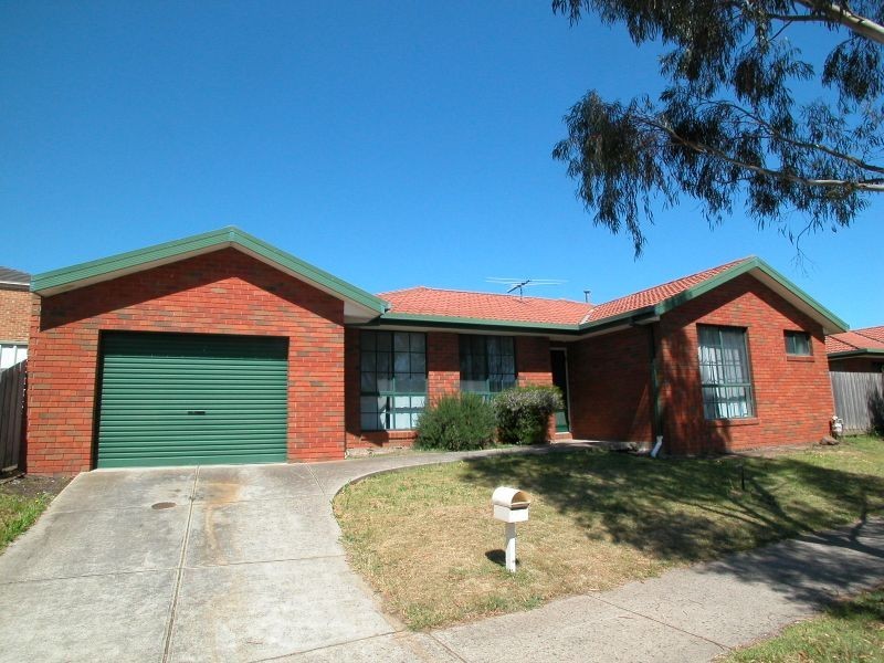 2/6 Brabham Drive, Mill Park VIC 3082
