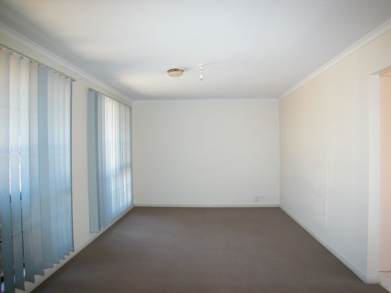 2/6 Brabham Drive, Mill Park VIC 3082