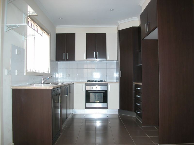 10/13 Viewgrand Boulevard, Epping VIC 3076