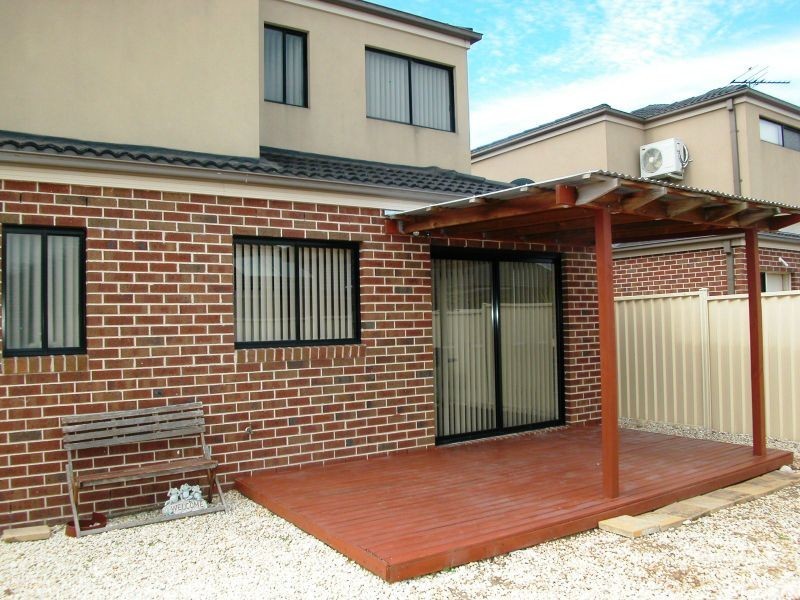 10/13 Viewgrand Boulevard, Epping VIC 3076