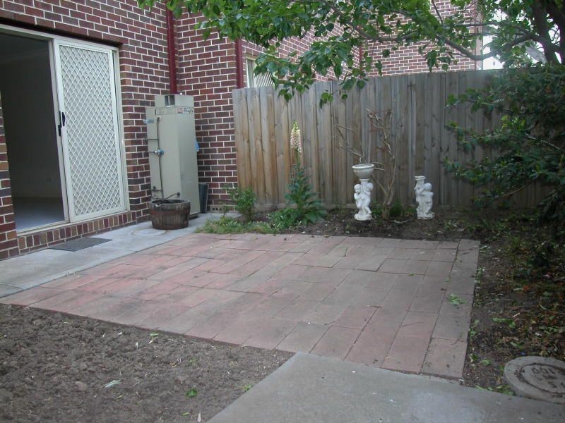 4/4 Rivergum Drive, Mill Park VIC 3082