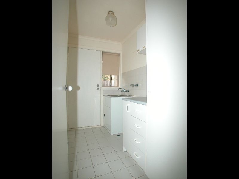 42 Friendship Avenue, Mill Park VIC 3082