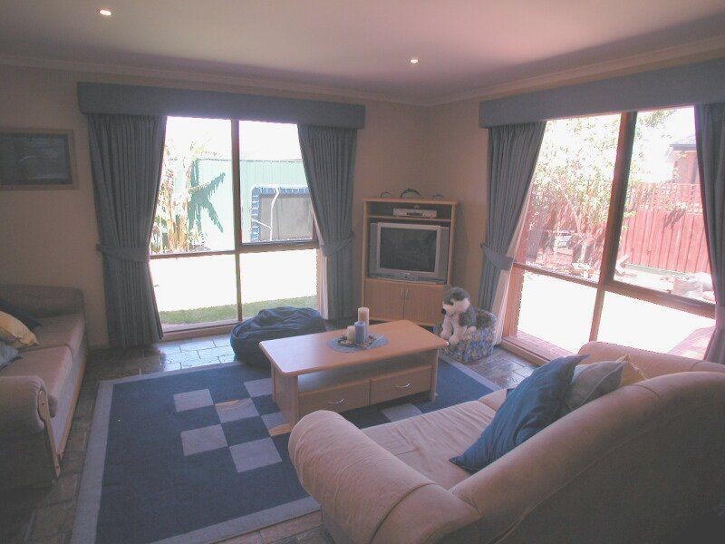 9 Friendship Avenue, Mill Park VIC 3082