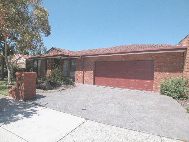 9 Friendship Avenue, Mill Park VIC 3082
