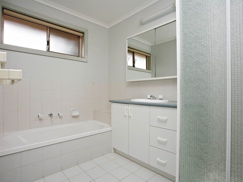 44 Friendship Avenue, Mill Park VIC 3082