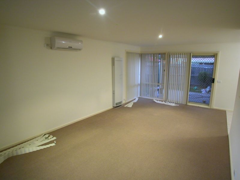 1/79 Woolnough Drive, Mill Park VIC 3082