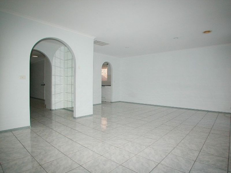 62 Manning Clarke Road, Mill Park VIC 3082