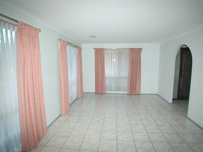 62 Manning Clarke Road, Mill Park VIC 3082