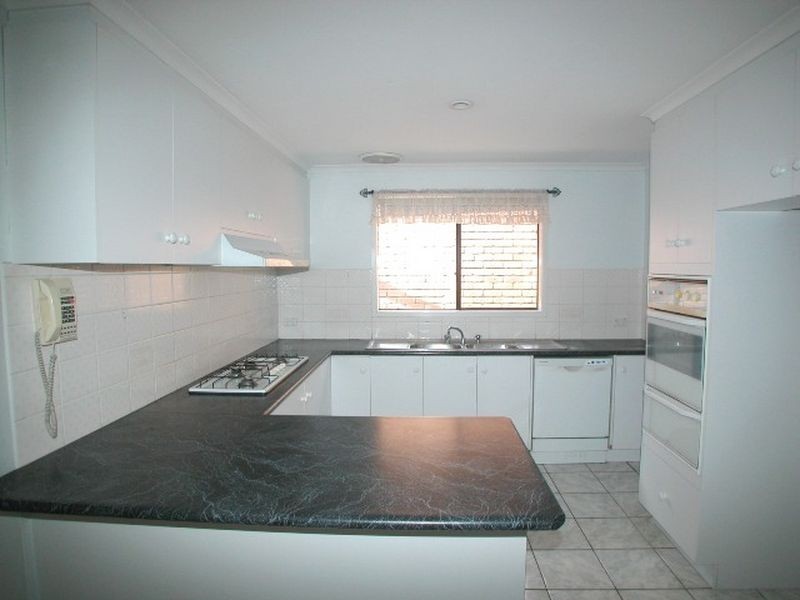 62 Manning Clarke Road, Mill Park VIC 3082