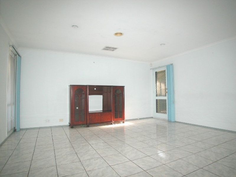 62 Manning Clarke Road, Mill Park VIC 3082