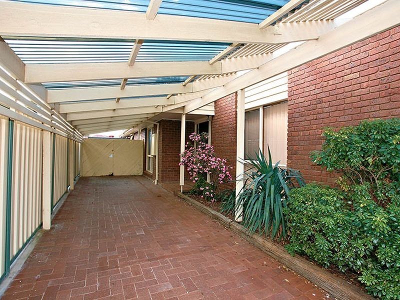 10 Fern Court, Mill Park VIC 3082