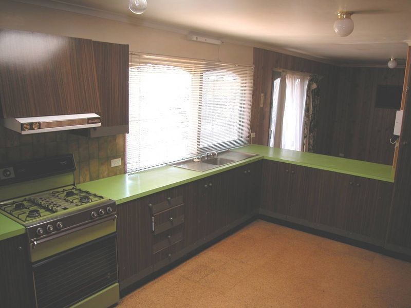 64 Roycroft Avenue, Mill Park VIC 3082