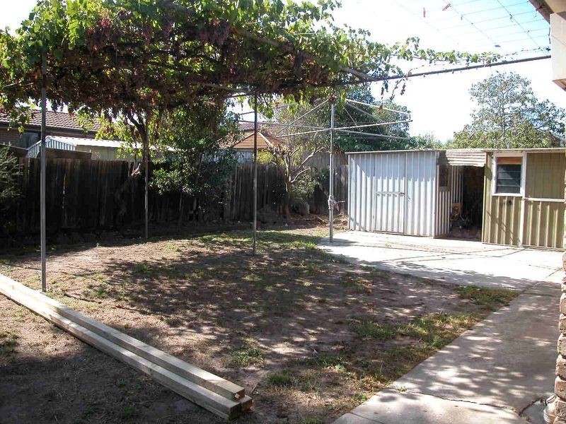 64 Roycroft Avenue, Mill Park VIC 3082