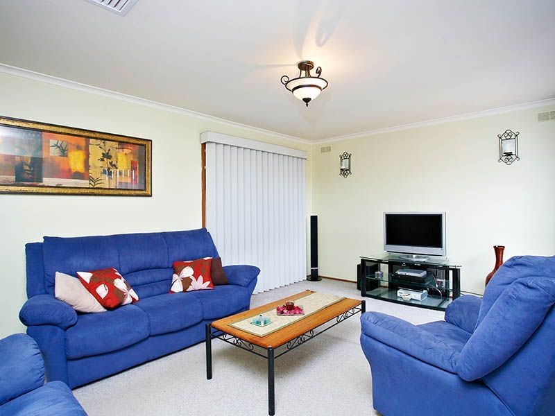 15 Winter Court, Mill Park VIC 3082