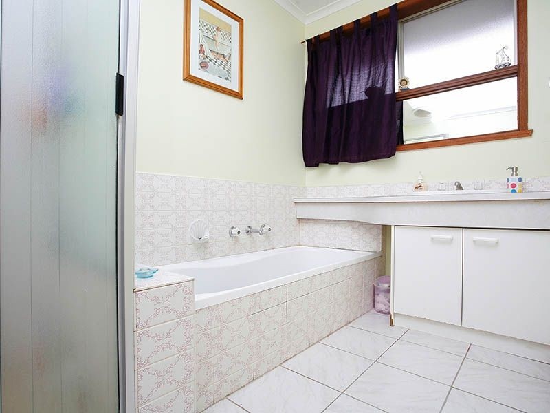 15 Winter Court, Mill Park VIC 3082