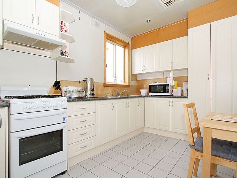 85 McMahon Road, Reservoir VIC 3073