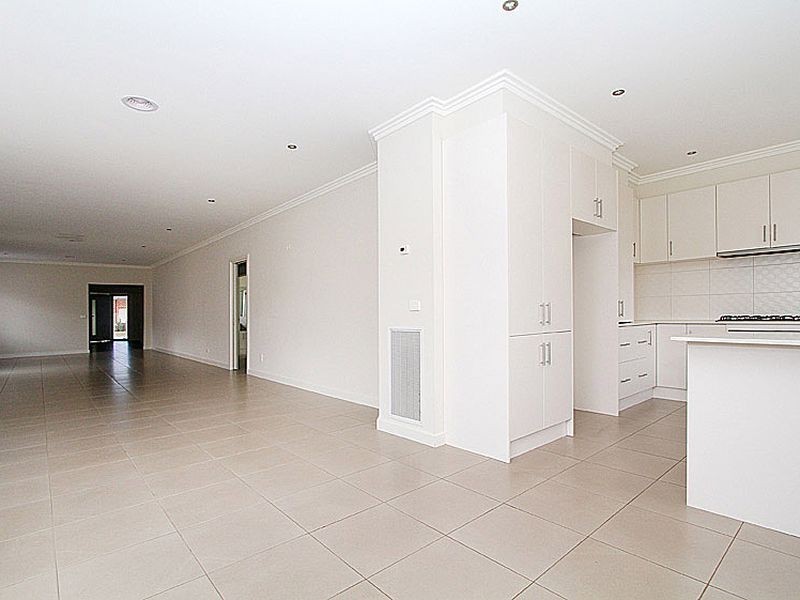 13 Tall Sedge Street, Epping VIC 3076