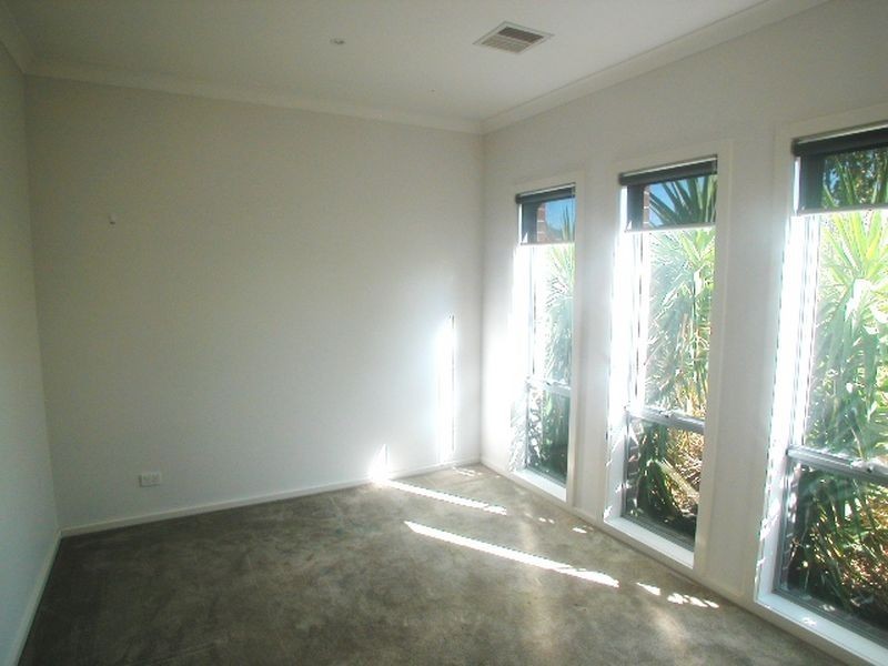 89 Neptune Drive, Point Cook VIC 3030